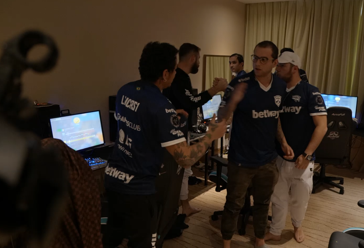 CAC 2019首日4支队名带“G”战队全部GG,今地11:00第二比赛日继绝