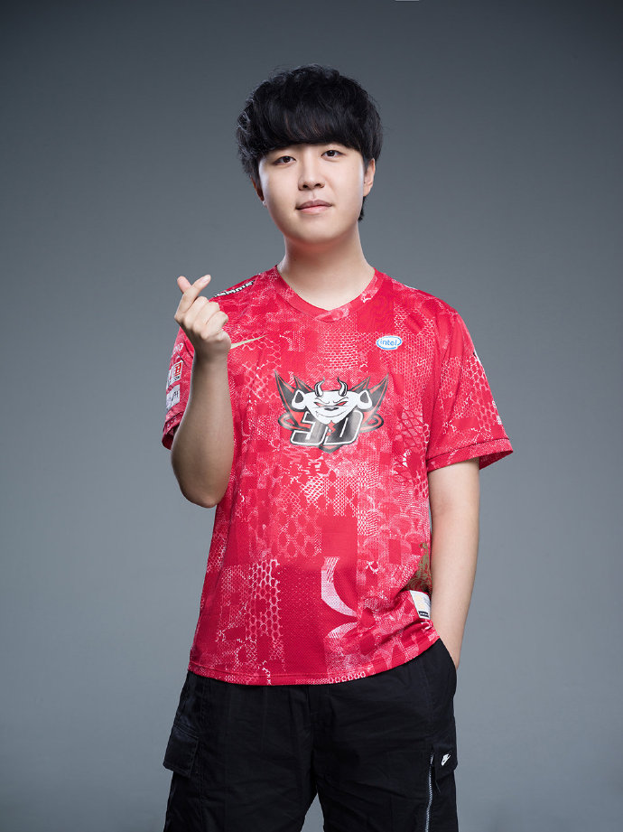 《LOL》JDGS10定妆照