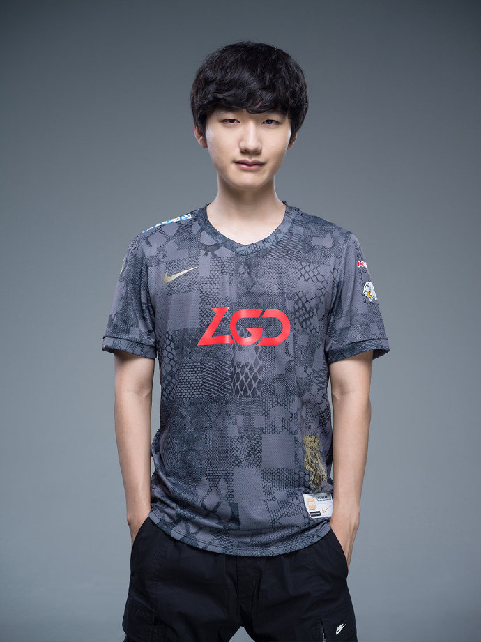 《LOL》LGDS10定妆照