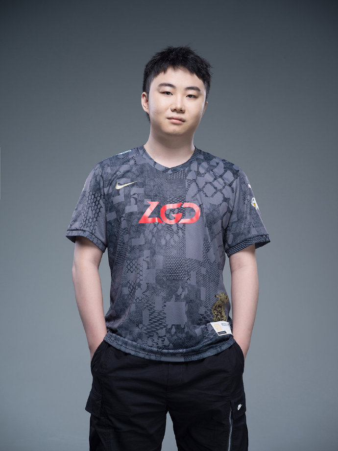 《LOL》LGDS10定妆照