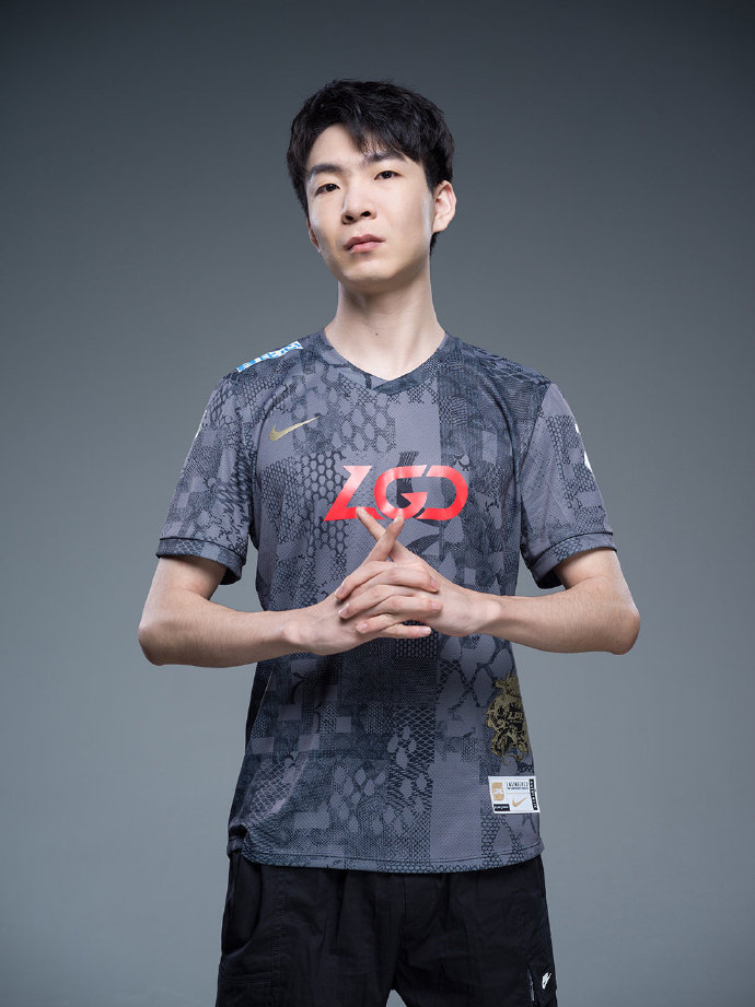《LOL》LGDS10定妆照