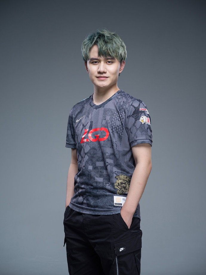 《LOL》LGDS10定妆照